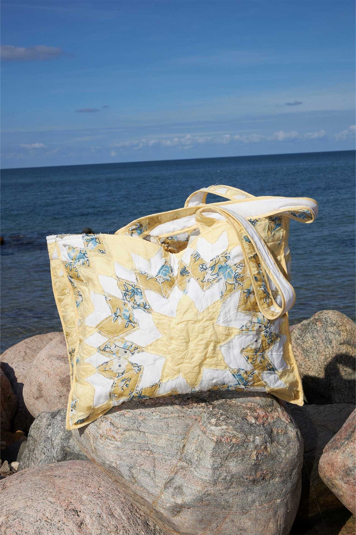 Lollyslaudry white floral cotton bag